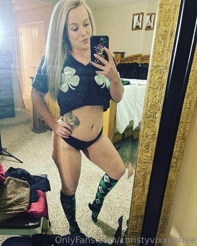 Good morning ☀️ baby I’m getting ready for st patty’s day ar..