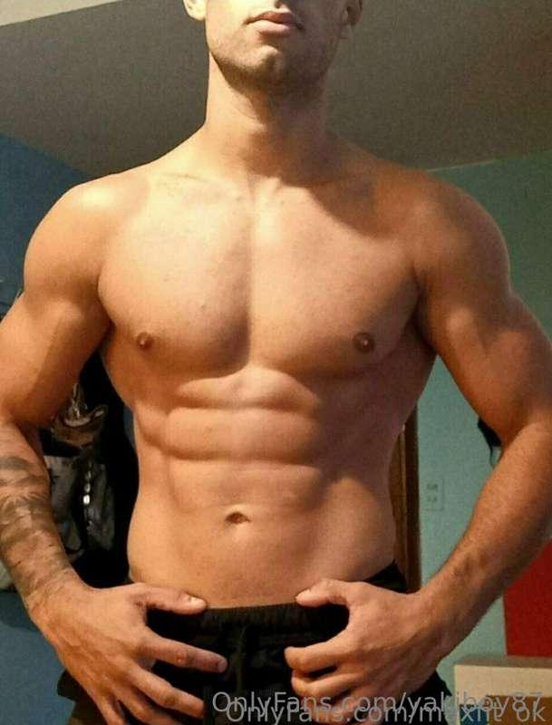 Hot Latino @maxfit_ok is waiting for you 🔥With his worked bo..