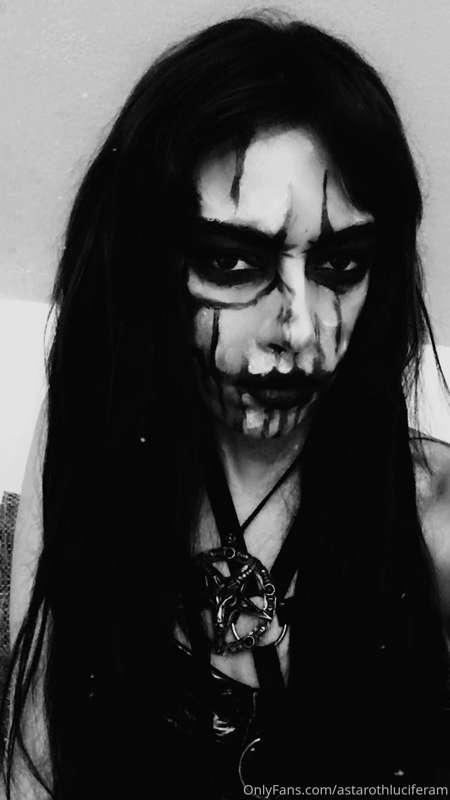 HAIL 👹