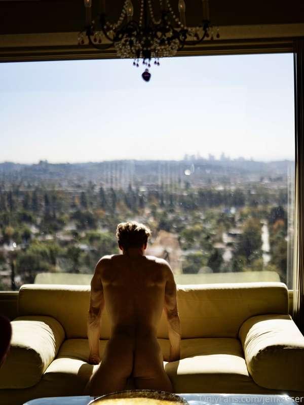 Let’s enjoy the view together! 😉 I just sent you somethin in..