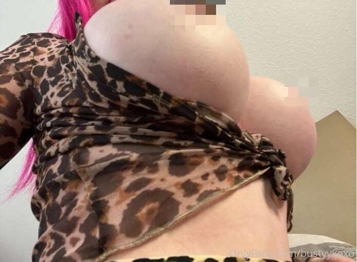 NO PPV ➡️➡️ @bustyyxoxovip ⬅️⬅️

Daily post for only 9.99$ 😈