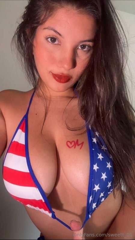 I love being your sexy girlfriend, always 🫠😍❤️💙  M&E 🤟🤟