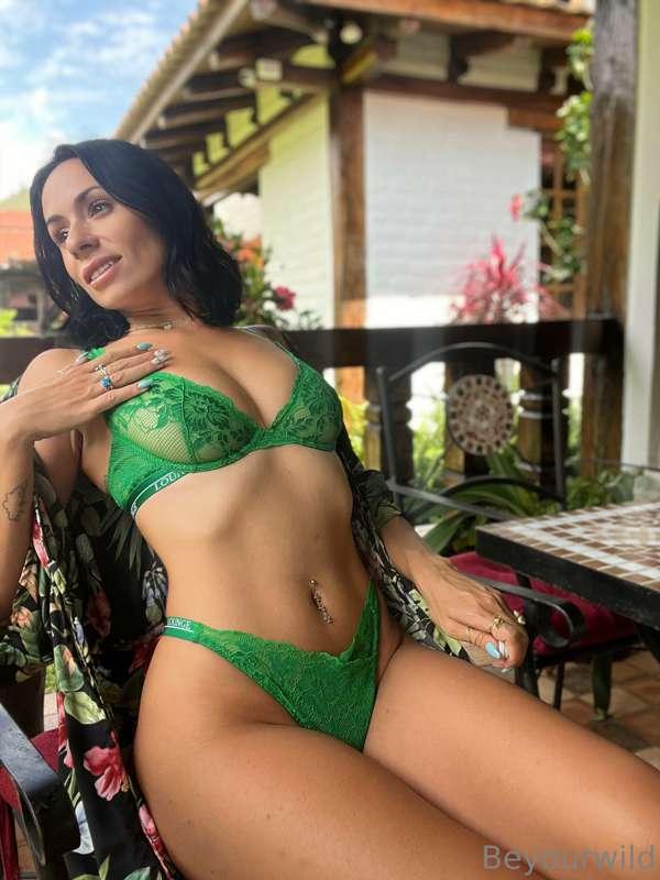 Imagine seeing this without the lingerie… well if you subscr..