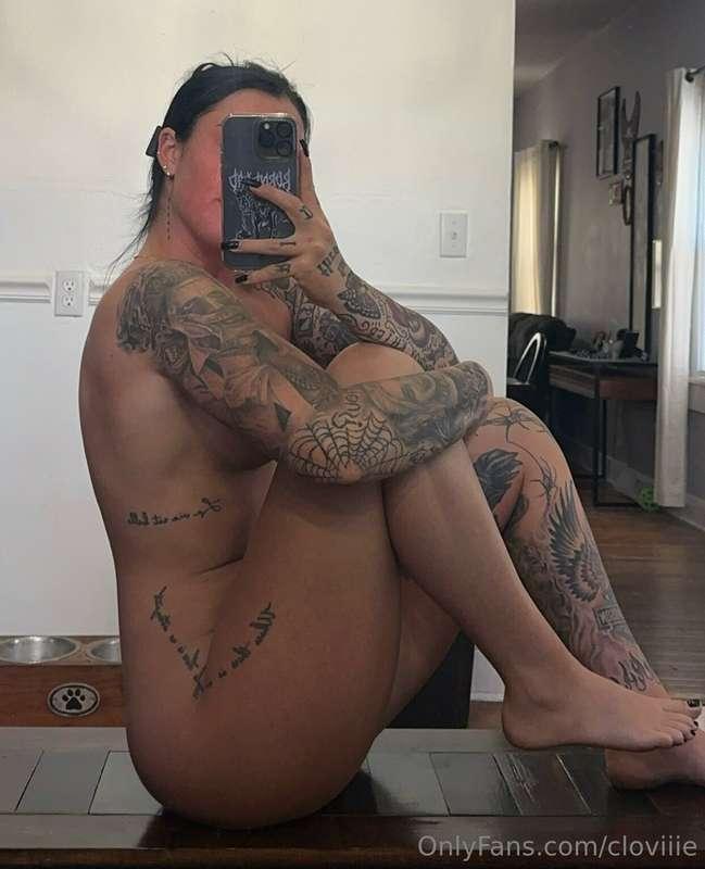 Morning babe 🖤🤍