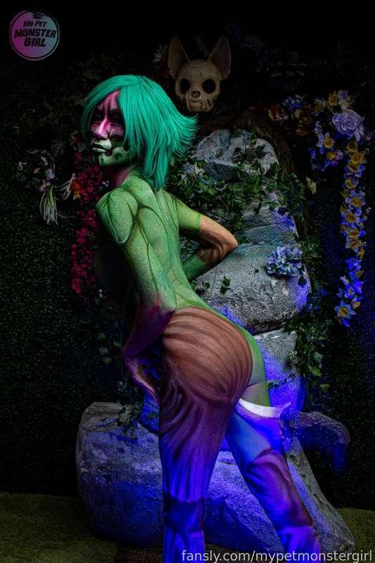 mypetmonstergirl image #5