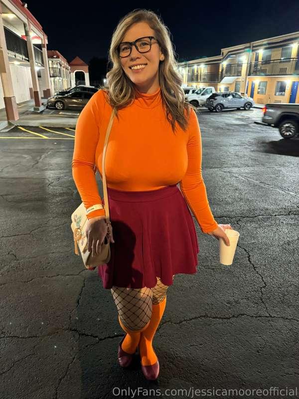 I needed to play with my pussy on the way home; I wonder why..