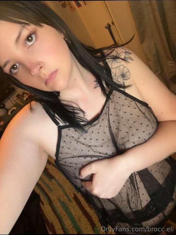 I really like how you can see my boobs and pussy through thi..