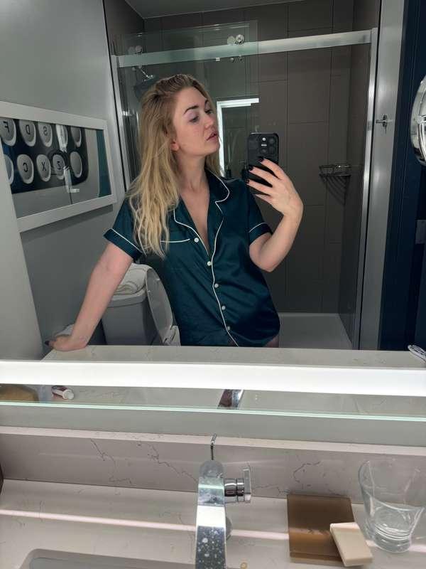 Mirror check 🤭