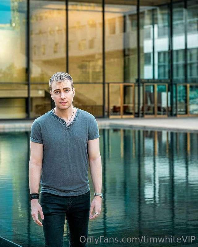 Who's down to get wet💦? Add my VIP @timwhitevip