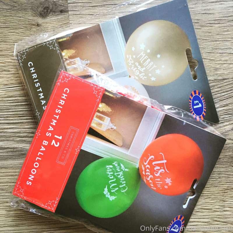 I got some Christmas balloons yesterday, hopefully I can do ..