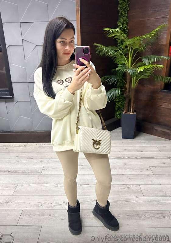 Ukrainian 🇺🇦🇺🇦🇺🇦 from Kiev My friend😍 she makes very hot con..