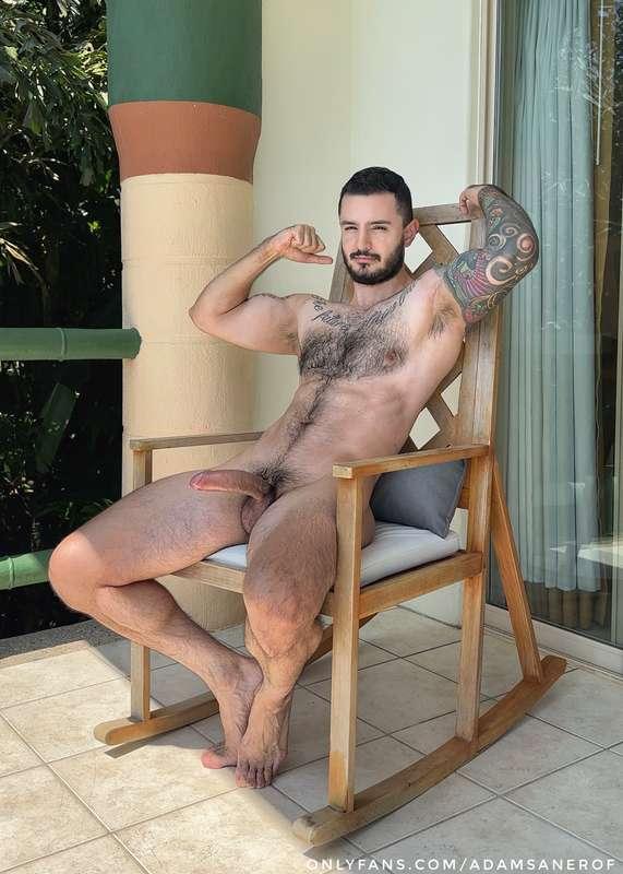 Last photos of the most recent photo dump at this balcony ☀️..
