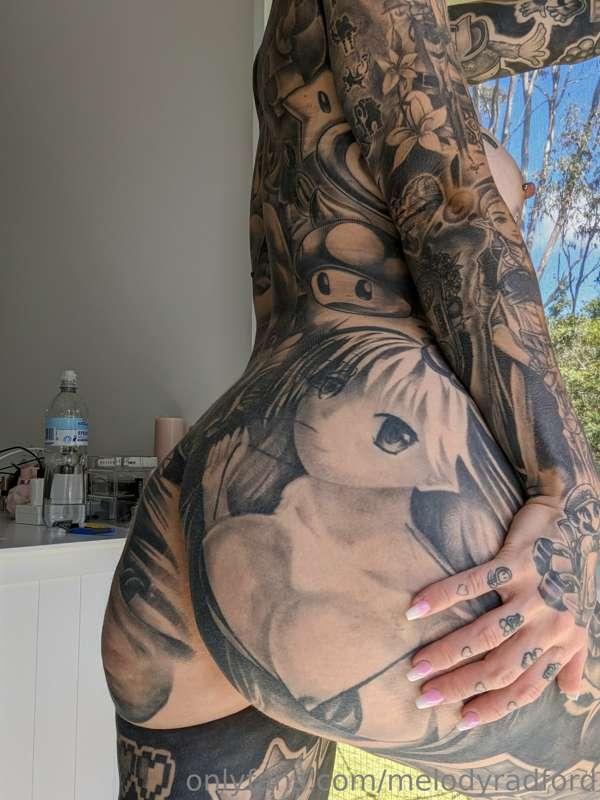 Hot nude booty pics 🔥