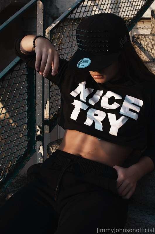 "Nice try"

Photographe / @jimmyjohnsonofficial

Avec / @lau..