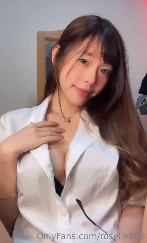 更新大尺度 ~ 週末誰想陪我去渡假 ?😏 I can say something vulgar to you and b..