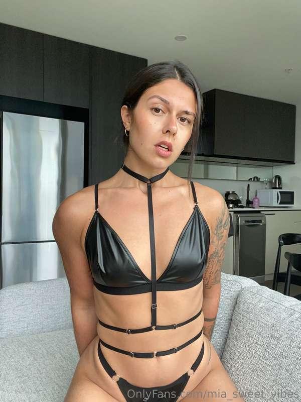 If you think I don't bite, you're wrong 😏