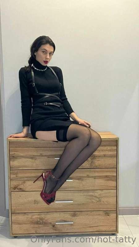 Are red heels a sign of femininity?🔥