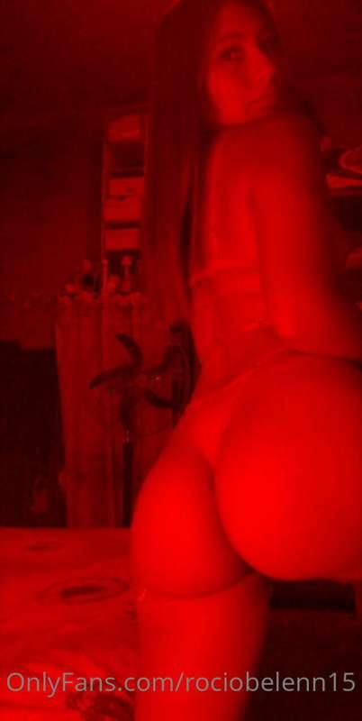 I want to have my ass on top of you😈😈