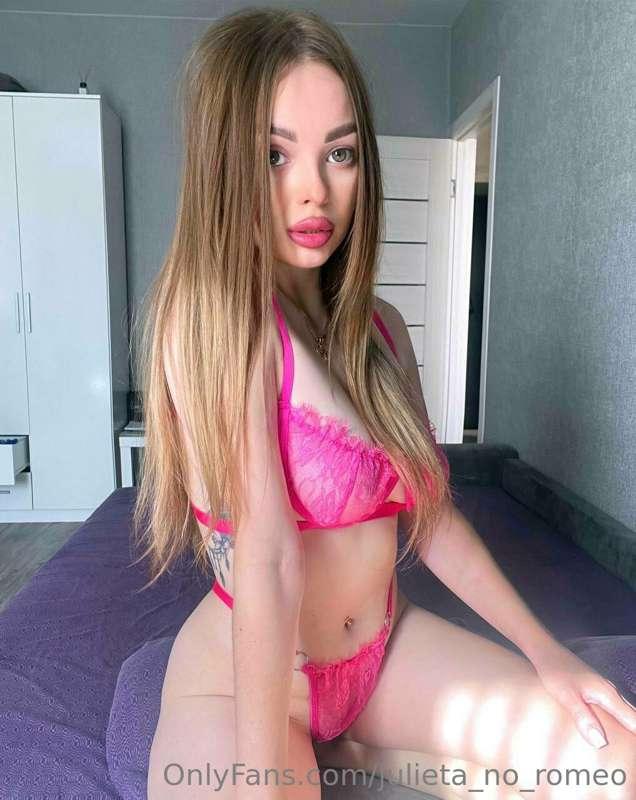 I picture myself as a princess in this underwear. Do you lik..