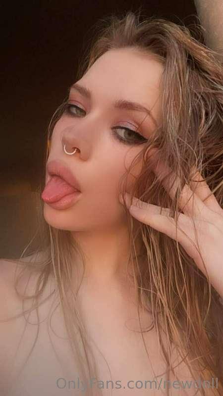 Come with me to the shower💋