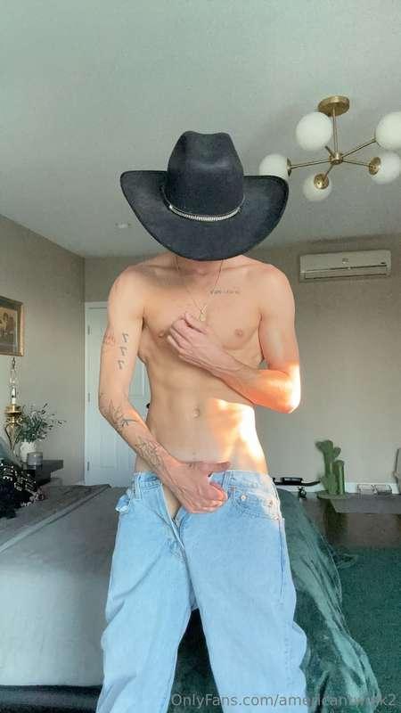 🤠