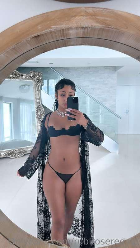 I NEED SOME DICK 🍆💦I wanna feel you bending all of this ass ..