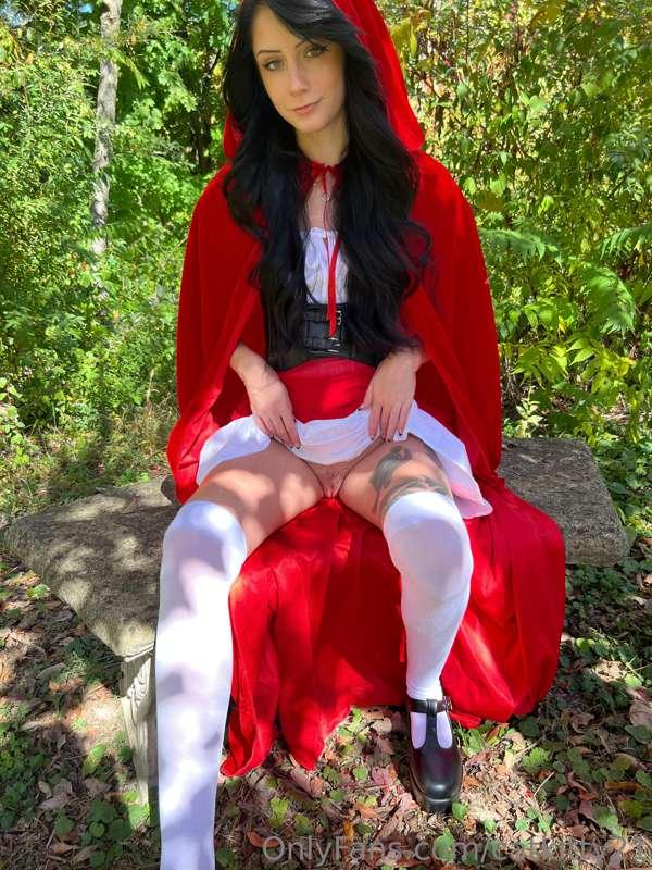 Little Red Riding Hood video out now! @neverkbest