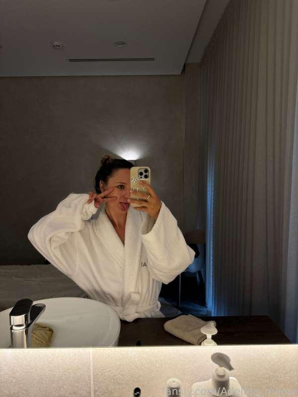 adelina_meow image #0