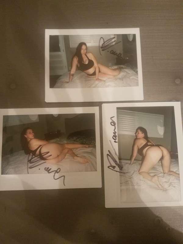 Top & bottom set..
https://www.mysexyauctions.com/model/gian..