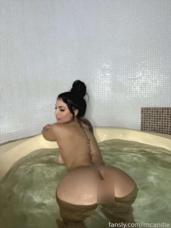 Can you still help me cum love😍

#MILF #Latina #SoloContent #SexyMILF #AnalLover #Masturbating #LatinaVibes #SensualContent #HotMILF