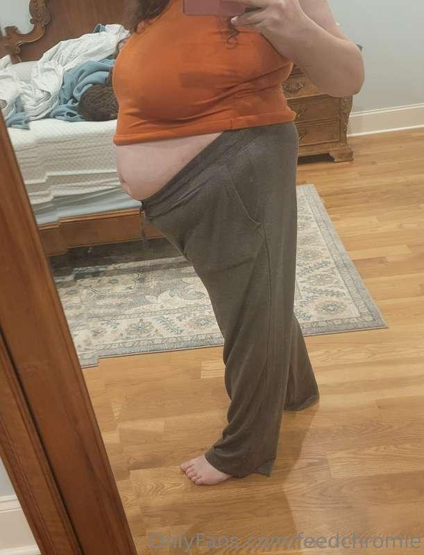 Sweatpants are all that fit over my gut right now 😭🥺