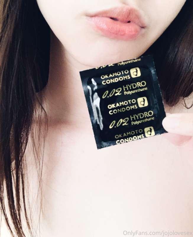 I will help you wearing by my lips ☺️
