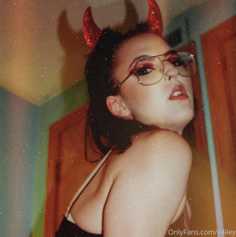 have u opened my halloween set yet???