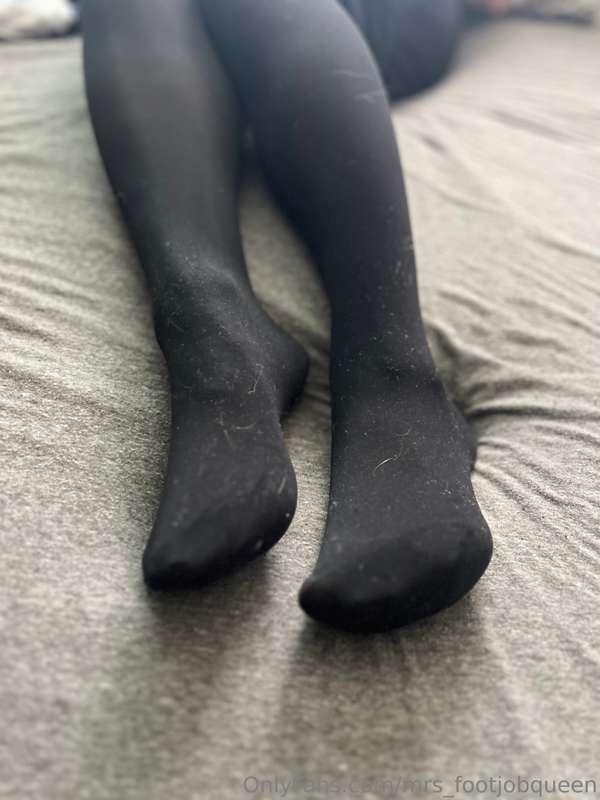 mrs_footjobqueen image #1