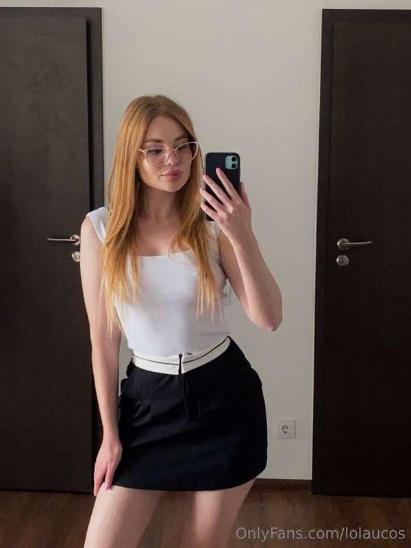 How do you feel about girls with glasses?😎