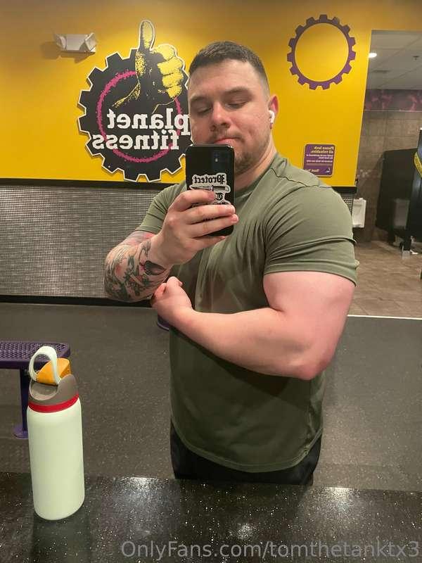 Hey boys! 😘 Wanted to make a progress post and gauge interes..