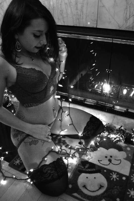 or Black and White? 🖤🤍