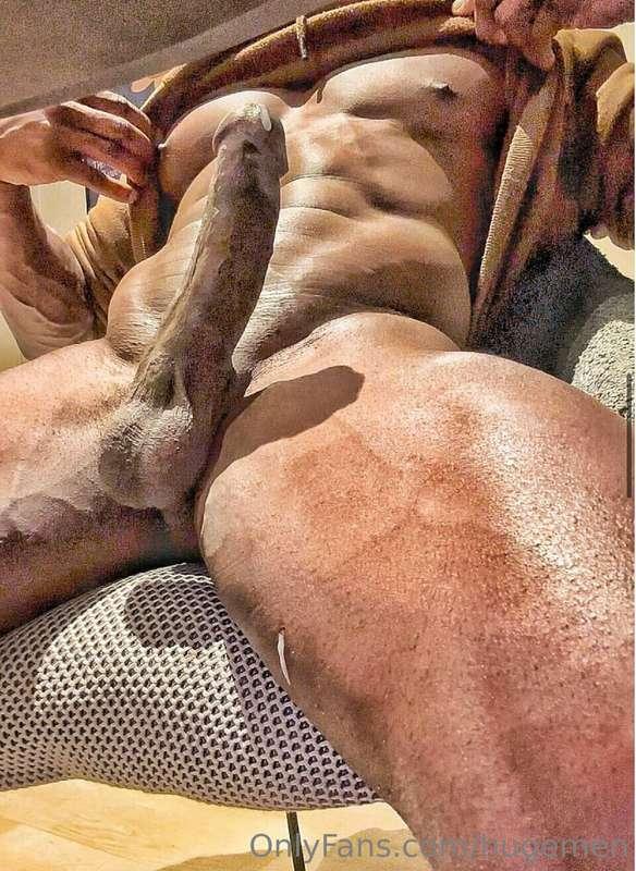 @danielshoneye FOLLOW BABE 🔥🔥🔥