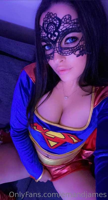 🦸🏻‍♀️ Superema 🦹🏻‍♀️