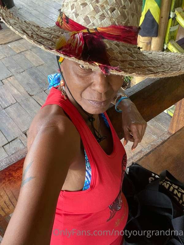 Good morning from your hot grandma
