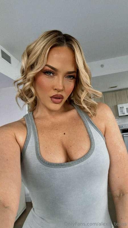 I'm doing big discounts today ♥️Custom videosUsed pantiesVid..