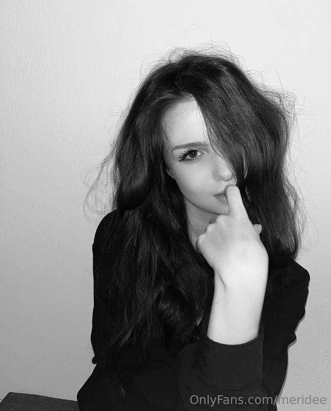 How much do you like me in black and white?🤭