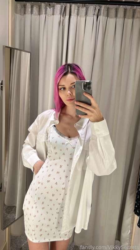 vikkysecrets image #1