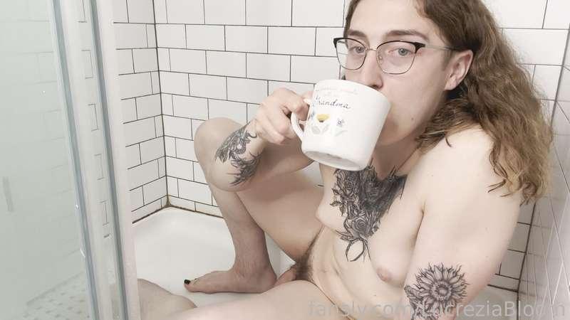 lucreziabloom image #1