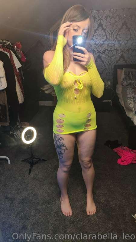 swipe to undress me 😈 
BTW what do you think of my hair? 😇