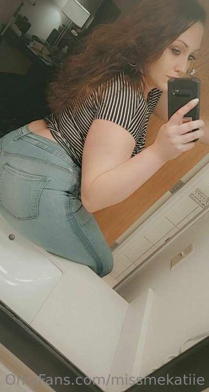All that ass! 🍑