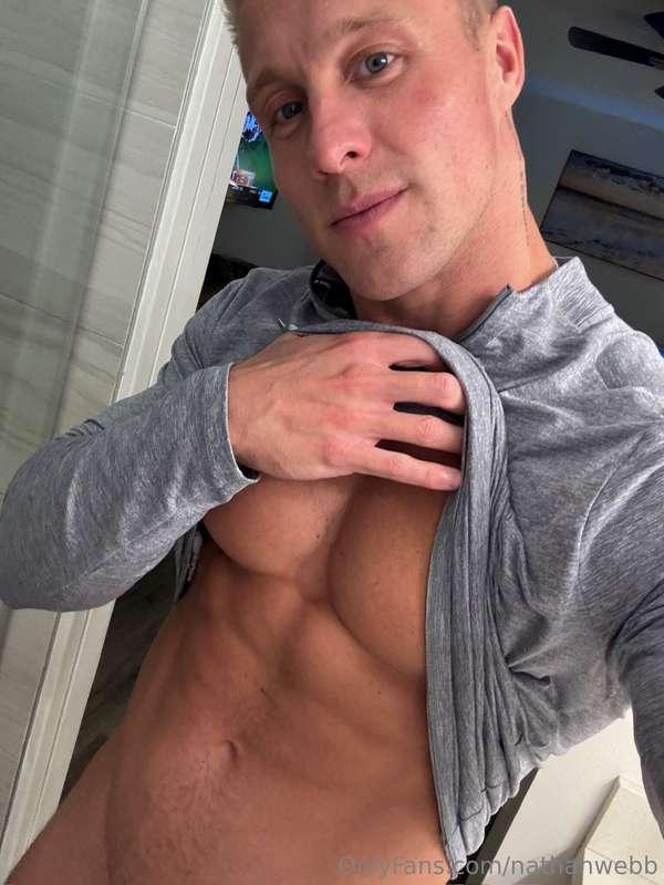 REMINDER LIVE TOMORROW AT 7PM PST 😈💦 who’s gonna be there? 