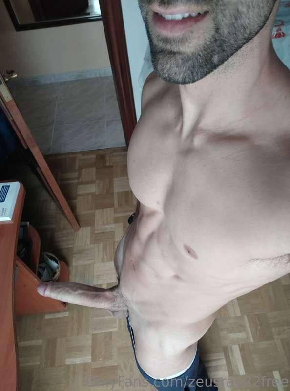 Wanna feel it inside? 🤔🍆🍑
