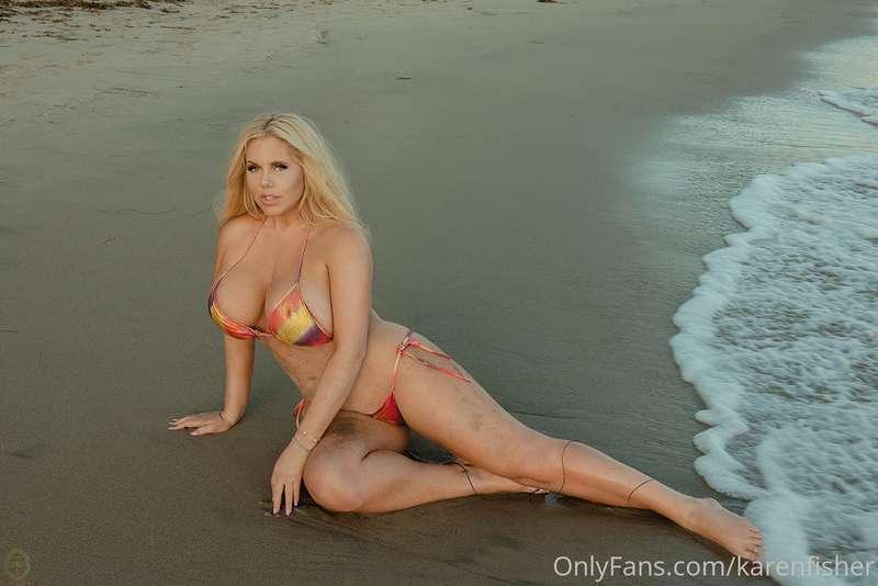 Let’s get naughty on Skype 😈 E-mail me now to schedule befor..