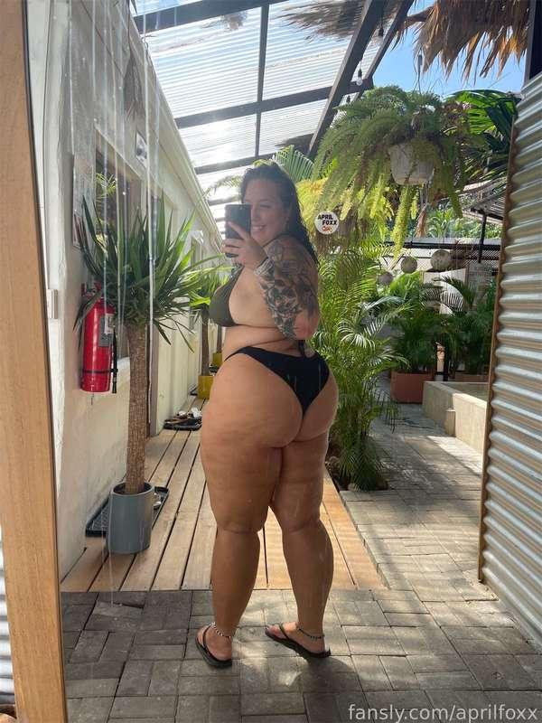 aprilfoxx image #0